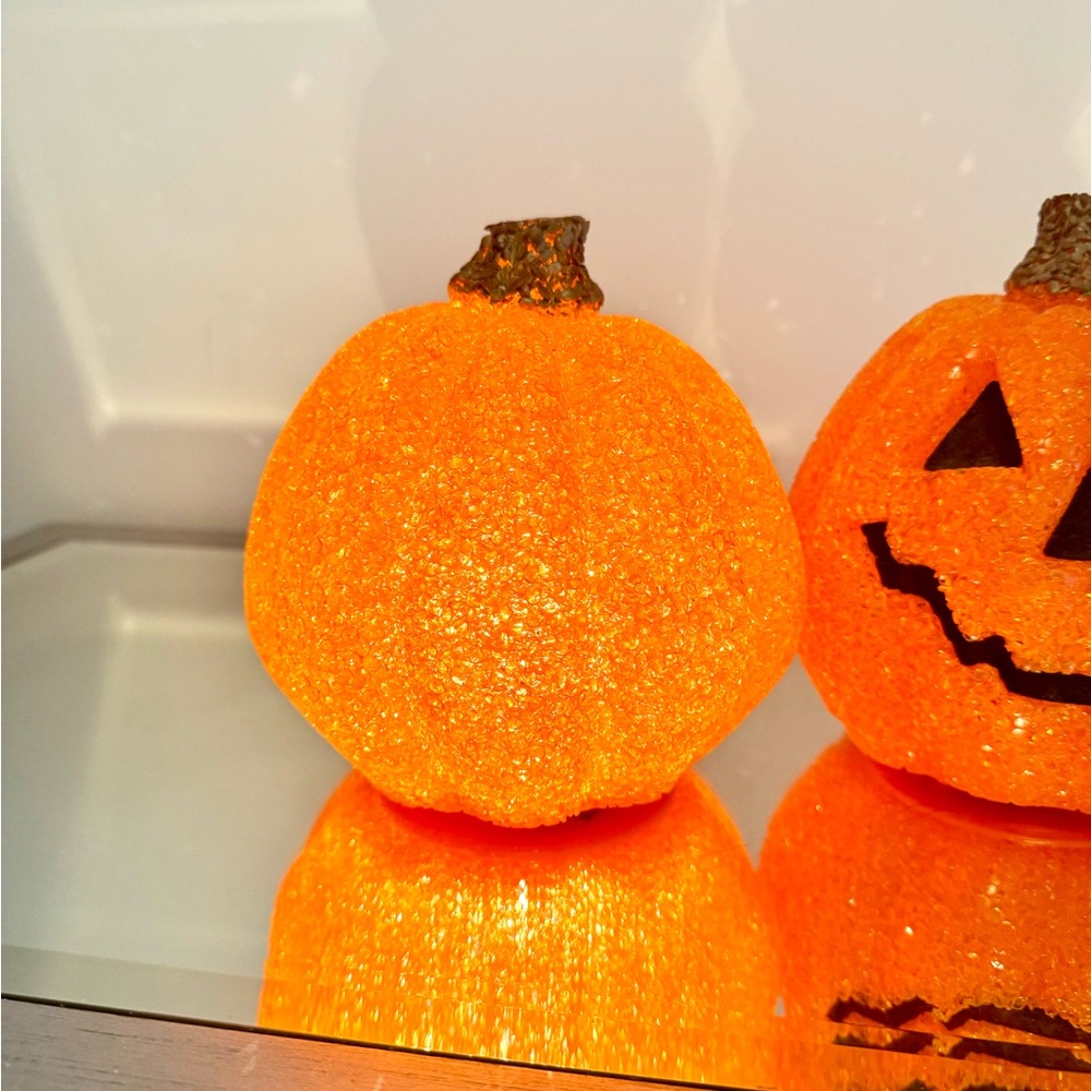 VINTAGE POPCORN LIGHT UP 6” PUMPKIN BUNDLE OF 2 - Picture 6 of 7
